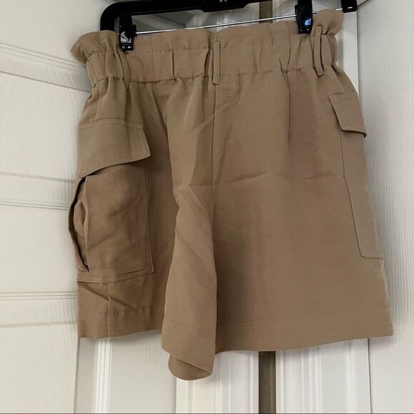 LULUS Paperbag Waist Cargo Shorts In Khaki Small - Picture 5 of 12